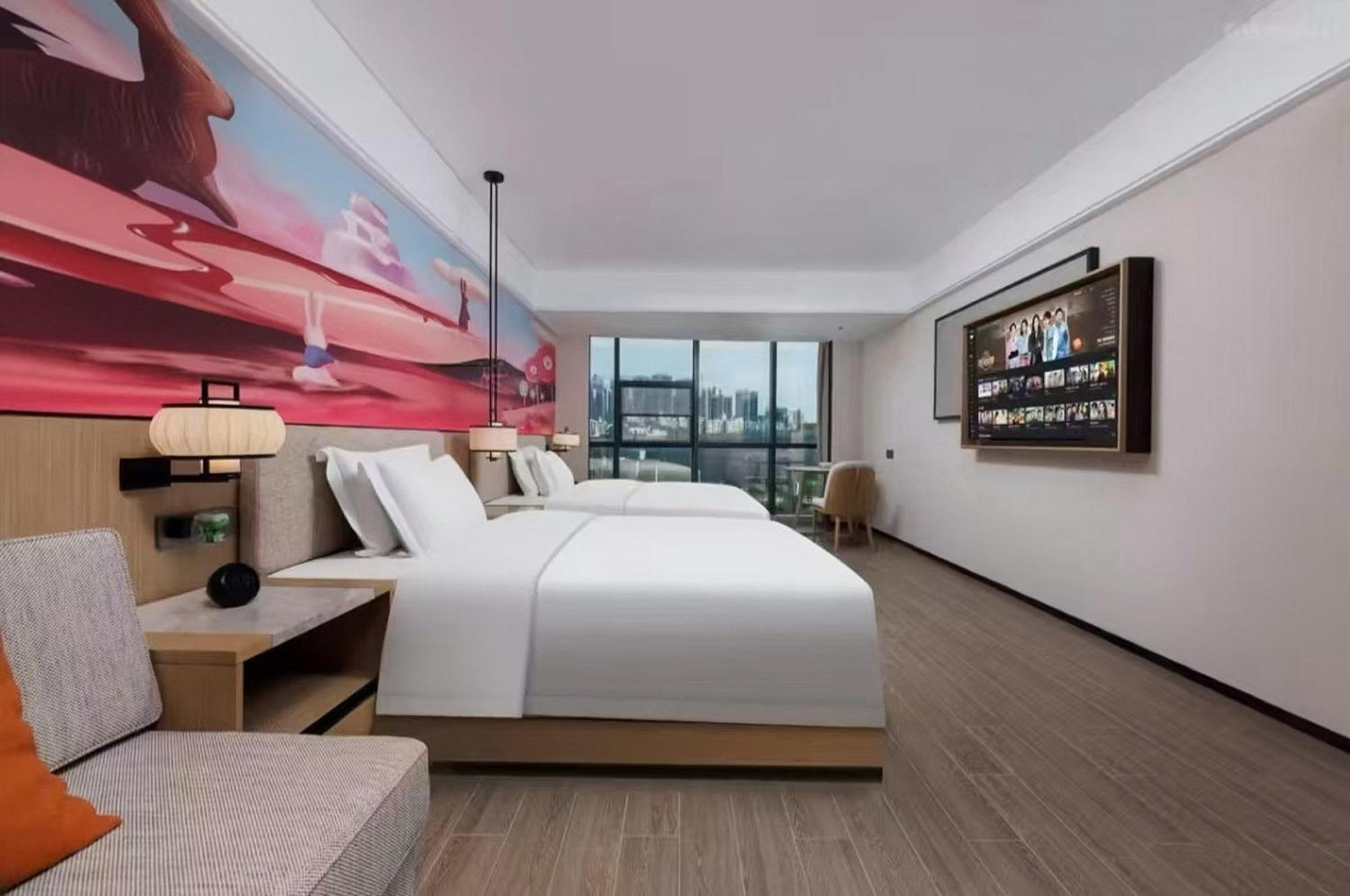 Mehood Lestie International Hotel Nancun Wanbo Metro Station Branch - Free Shuttle Bus To Canton Fair Complex During Canton Fair Period & Free Breakfast & Free Afternoon Tea & Free Midnight Snack & Free Vpn Internet Access Exteriör bild