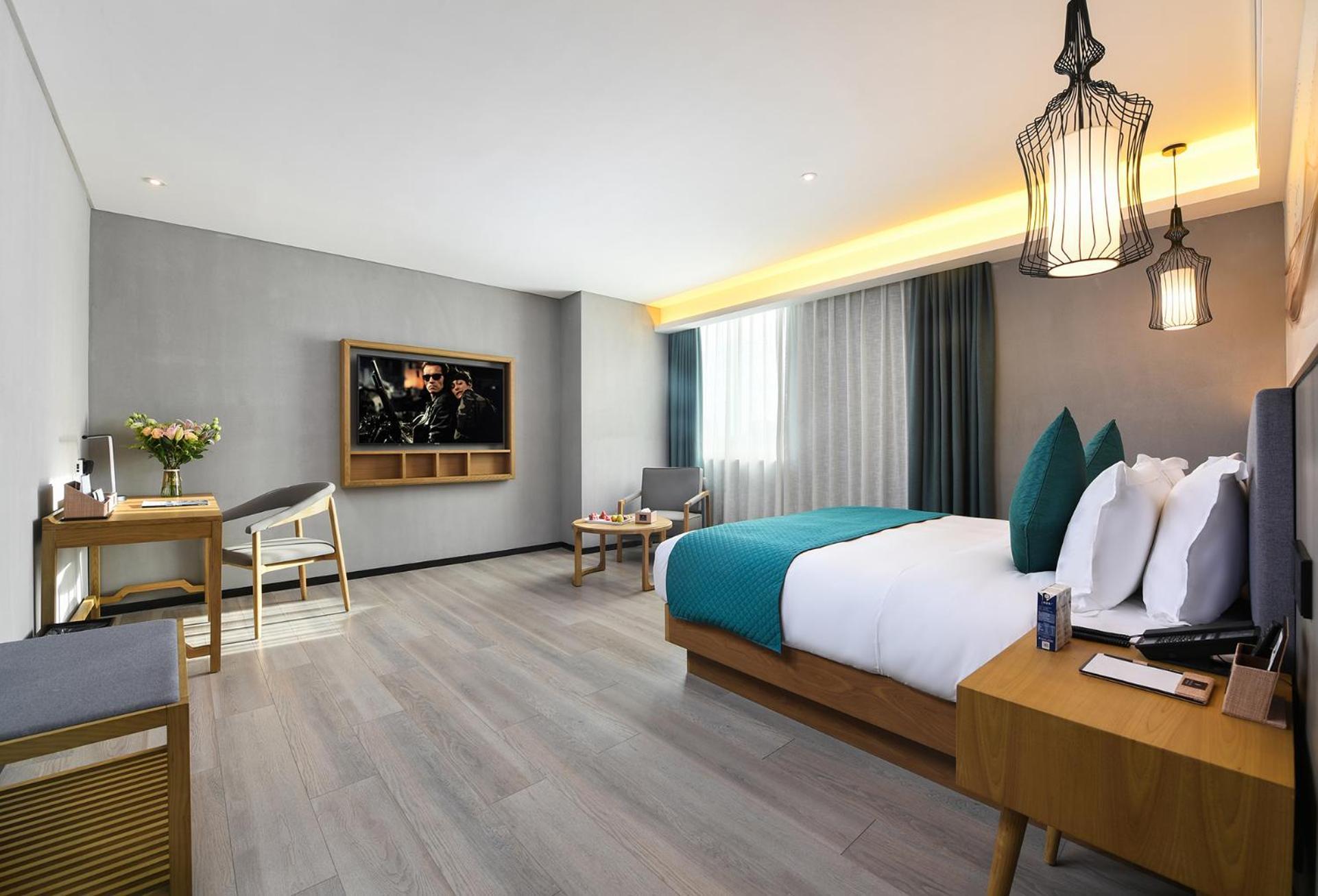 Mehood Lestie International Hotel Nancun Wanbo Metro Station Branch - Free Shuttle Bus To Canton Fair Complex During Canton Fair Period & Free Breakfast & Free Afternoon Tea & Free Midnight Snack & Free Vpn Internet Access Exteriör bild