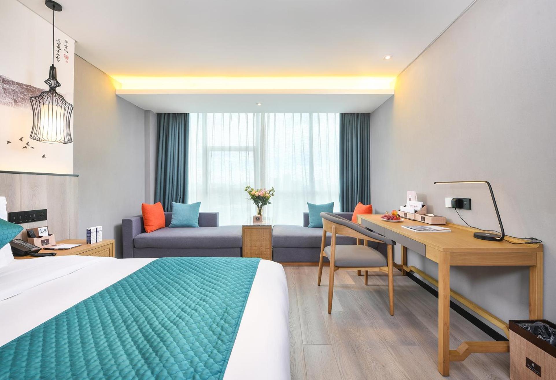 Mehood Lestie International Hotel Nancun Wanbo Metro Station Branch - Free Shuttle Bus To Canton Fair Complex During Canton Fair Period & Free Breakfast & Free Afternoon Tea & Free Midnight Snack & Free Vpn Internet Access Exteriör bild